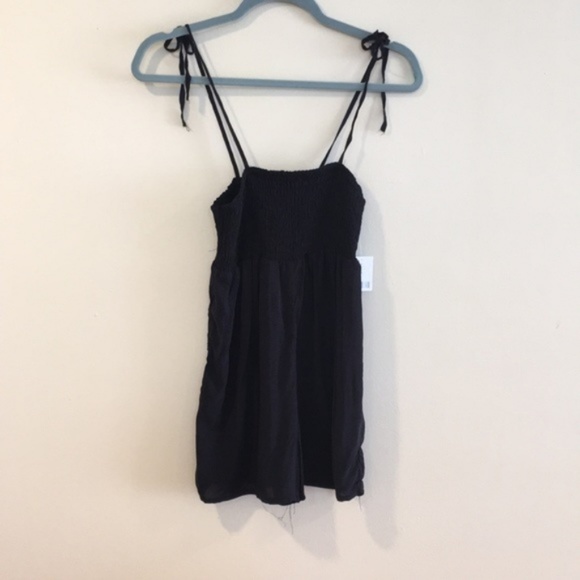 Urban Outfitters Izzy Smocked Romper - Picture 3 of 4